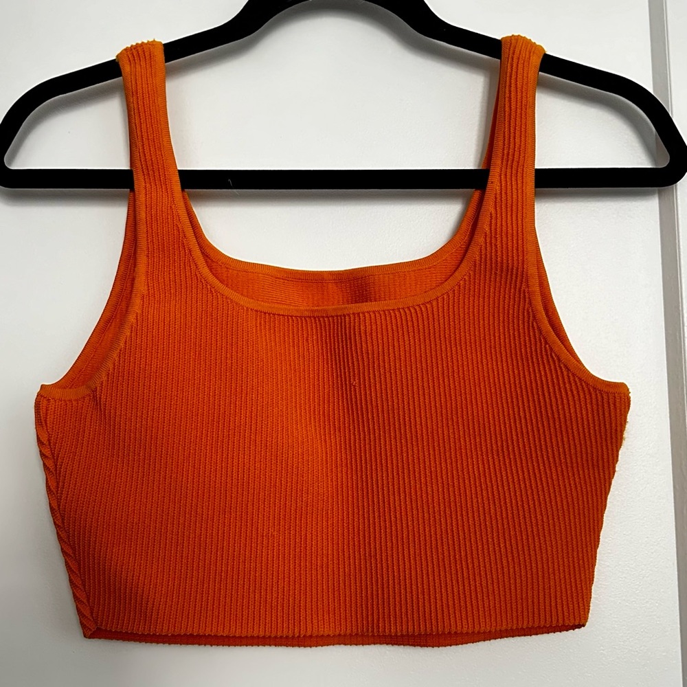 Babaton Cropped Ribbed Tank - Picture 2 of 4